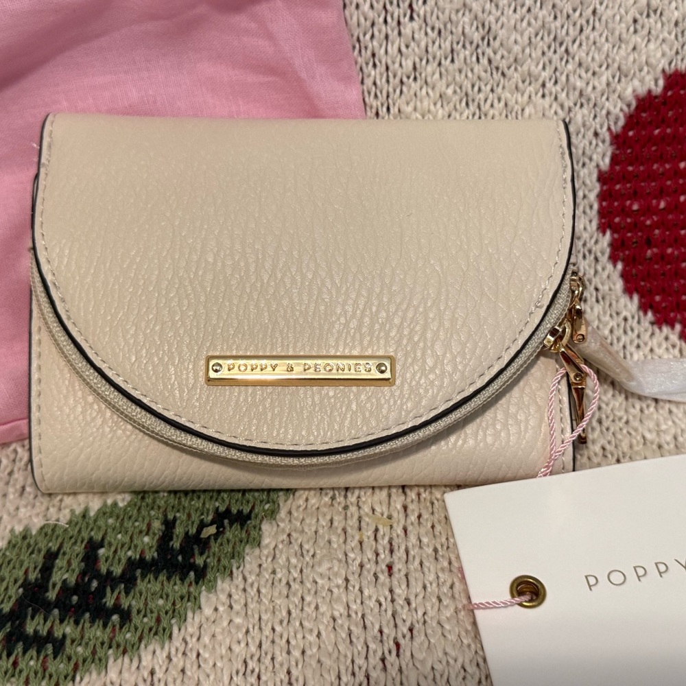 Poppy & Peonies Cream Margaux Wallet New